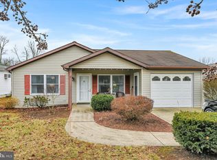 624 Canal Dr, Pine Grove, PA 17963