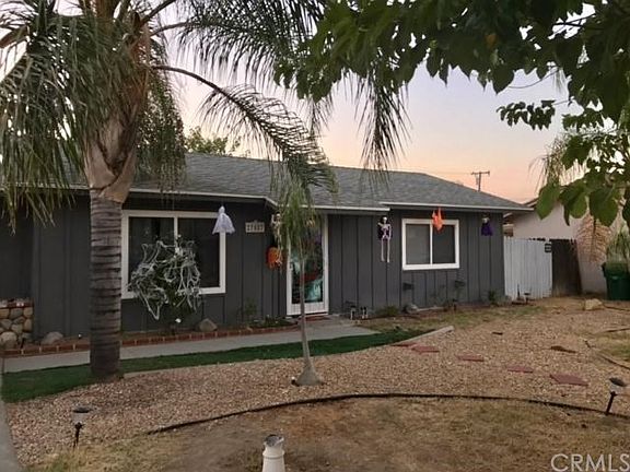 3rd image of 27087 Evelyn Way