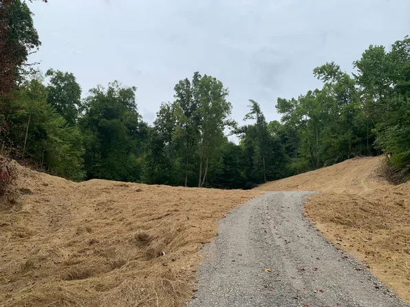 6787 E Us Highway 60, Rush, KY 41168