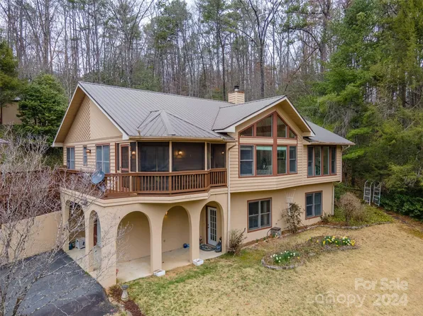455 Duckback Trl, Whittier, NC 28789