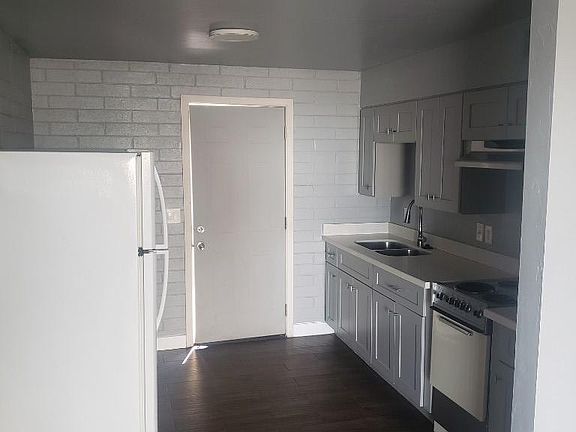 2nd image of 1017 N Main St #7