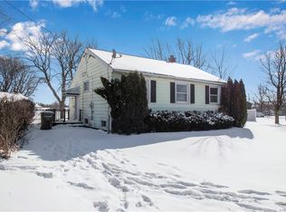 171 Cedargrove Cir, Buffalo, NY 14225