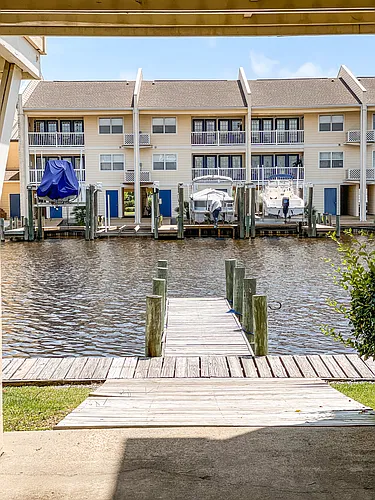 2421 Beachview Dr Photo 1
