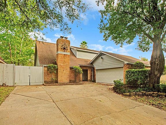 2nd image of 11510 Fallwood Dr