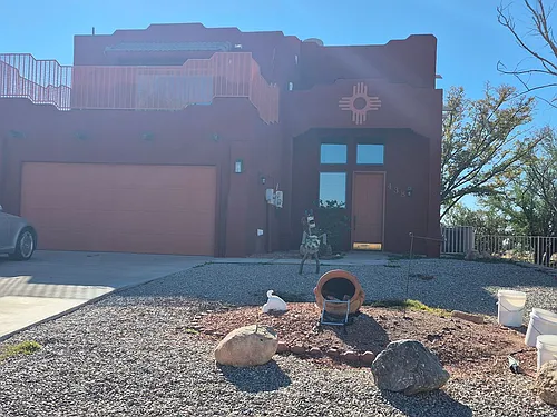 438 Desert Lakes Rd Photo 1