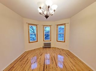 28-35 41st St #3, Astoria, NY 11103