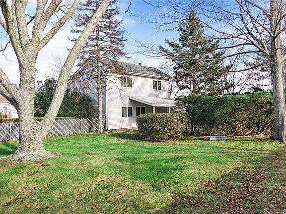5th image of 83 Mercury Ave