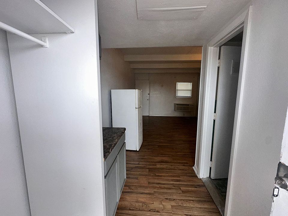 1st image of 605 N Gray St #223