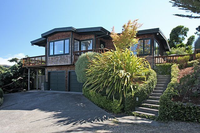 Set above Richardson Bay - off the street - a world of its own