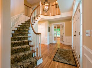 6016 Pine Grove Rd, Edina, MN 55436