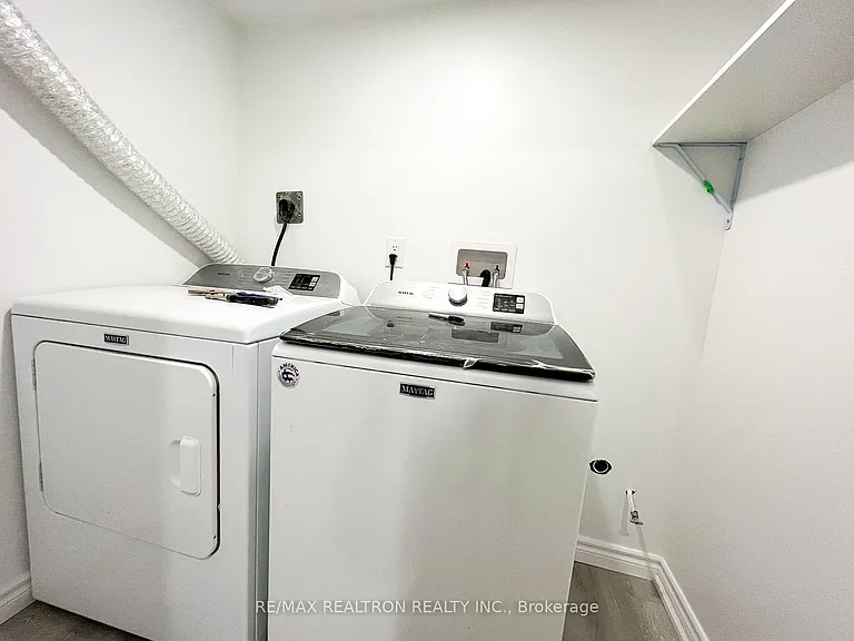 47 Cheeseman Dr — Photo 3
