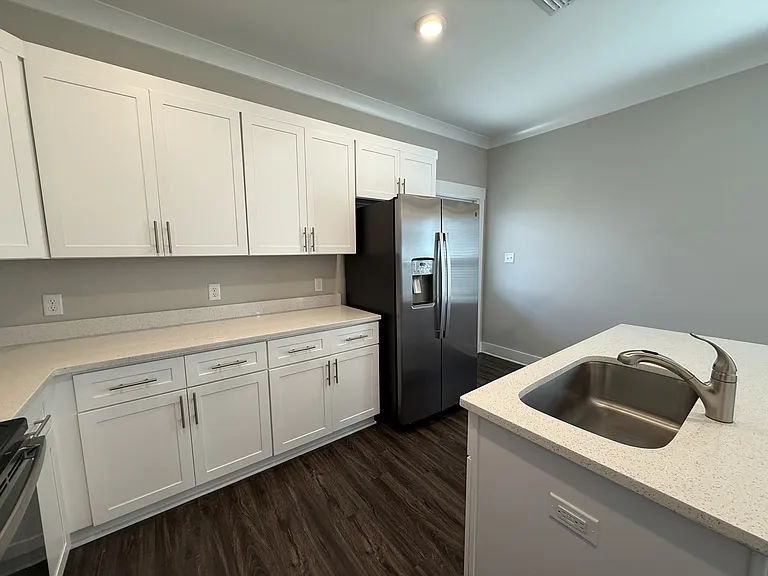 202 Date Palm Ln #1 — Photo 11