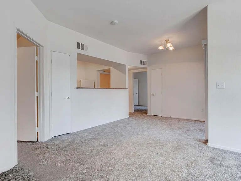 6650 W Warm Springs Rd #1080 — Photo 2