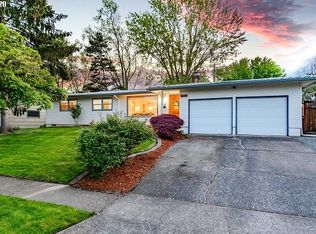 7165 SW Bel Aire Dr, Beaverton, OR 97008