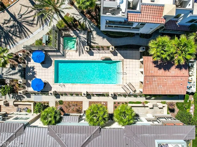 1207 Doheny Way — Photo 47