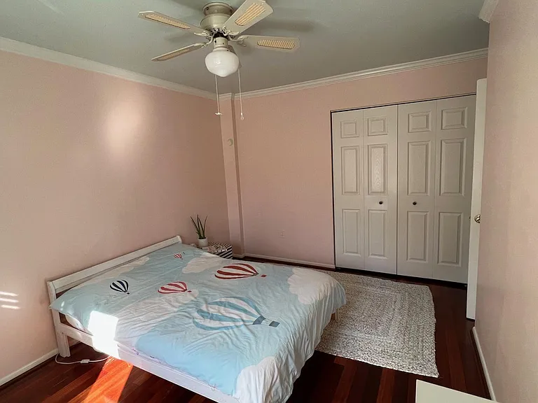 Second floor: 2nd bedroom