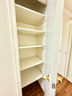 Rented by EastMount Realty LLC | media 15