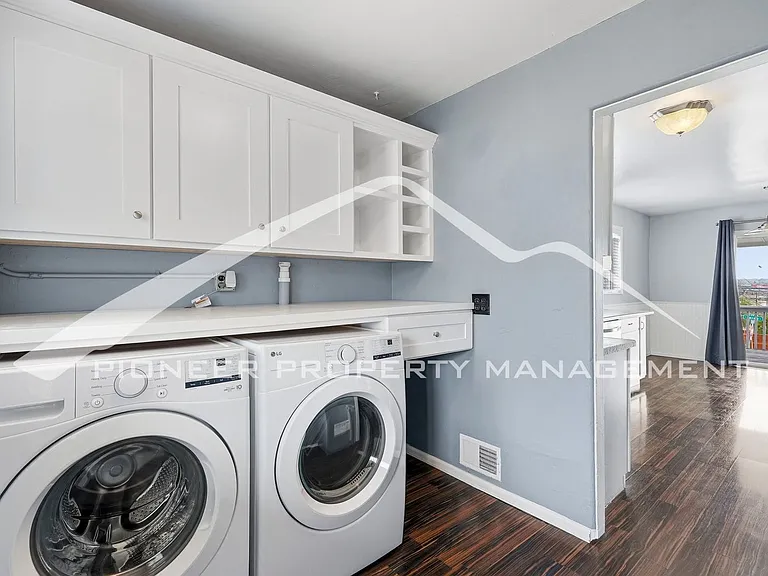 701 S Navajo St — Photo 13