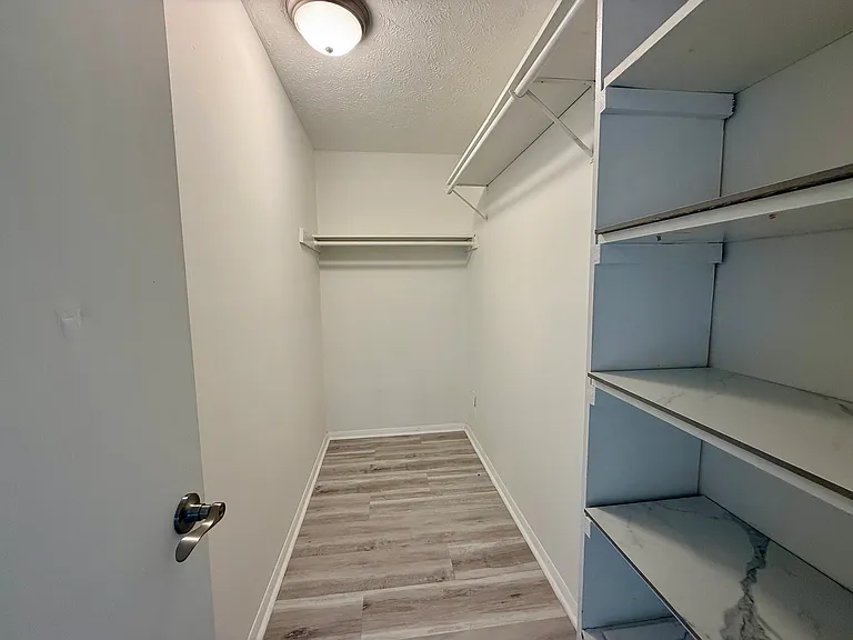 1882 Tryon Dr #4 — Photo 15
