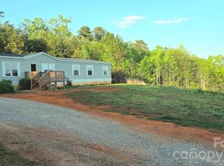 400 Mac Dr, Marion, NC 28752