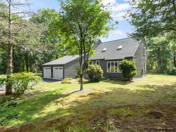 3 Melissa Dr, Westford, MA 01886