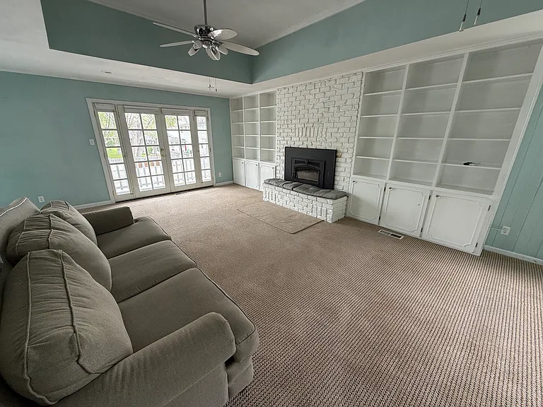 323 Main St #A — Photo 8