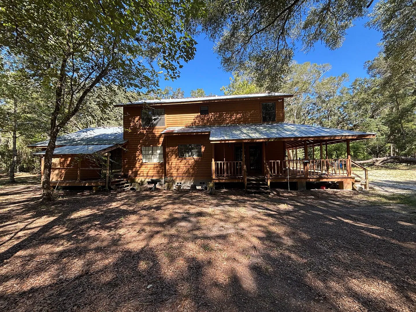 Beautiful Cedar Home on 5 Acres of Private Oak Hammock — Photo 3