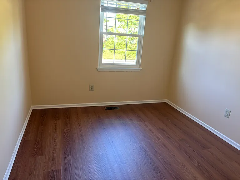272 Lexington Rd — Photo 16