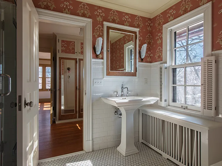 27 Highview Pl — Photo 44