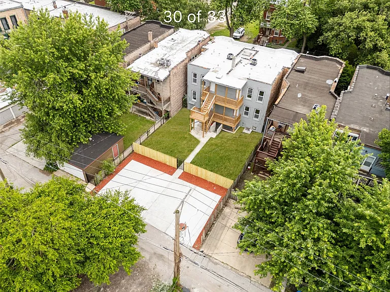 1421 E 69th Pl #1A — Photo 29