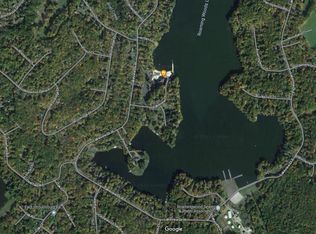 4 Forest Ln, Lake Ariel, PA 18436