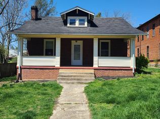 233 W Cherry St, Marion, VA 24354