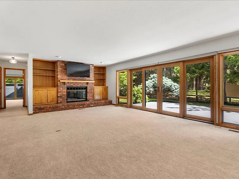 20380 Big Bear Ct — Photo 3