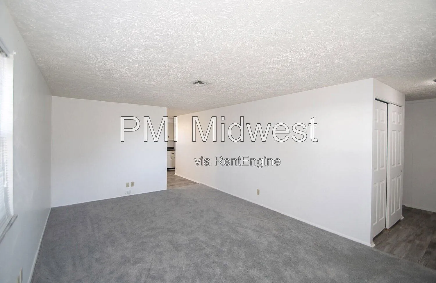 3 bed, 1.0 bath, 1120 sqft, $1,699 — Photo 4