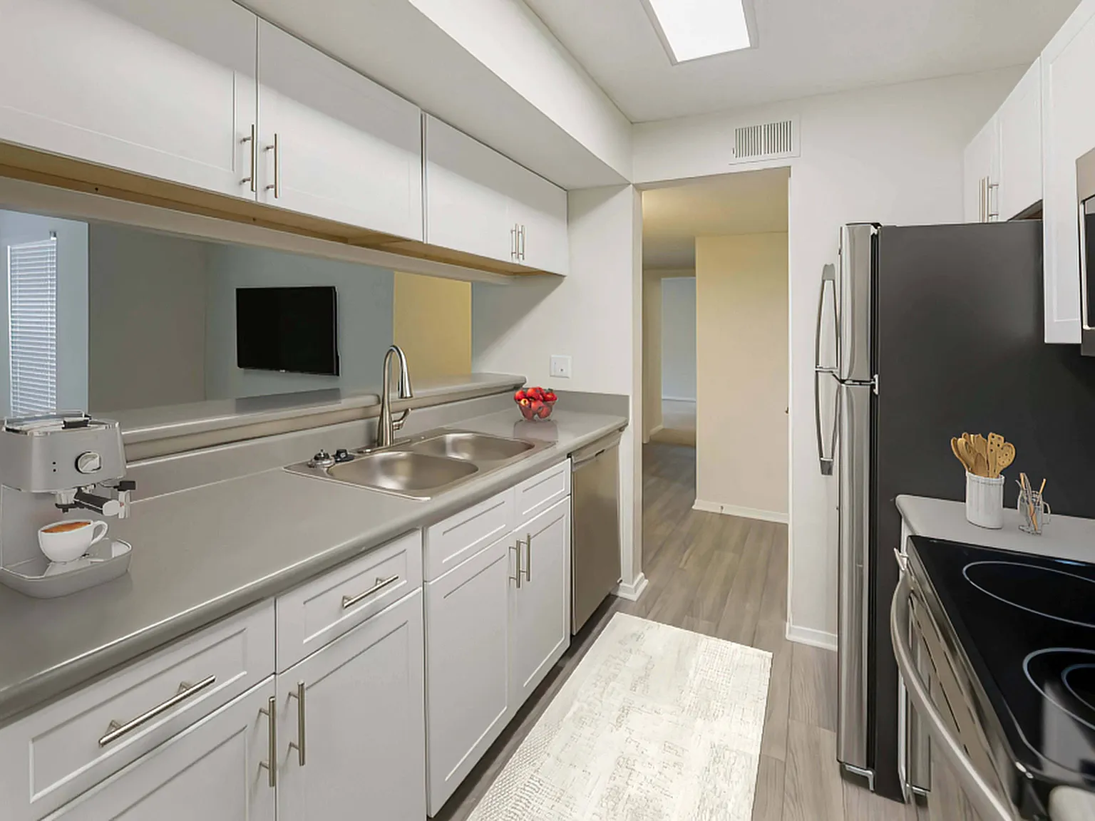 Southaven Pointe Apartments — Photo 4