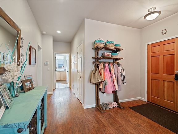 5th image of 3011 Lily Dr