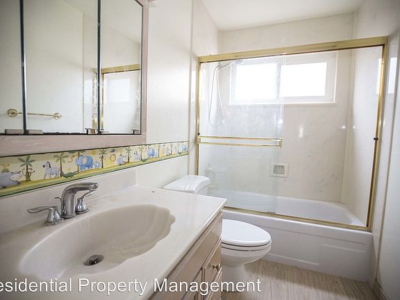 5th image of 34840 Gladstone Pl