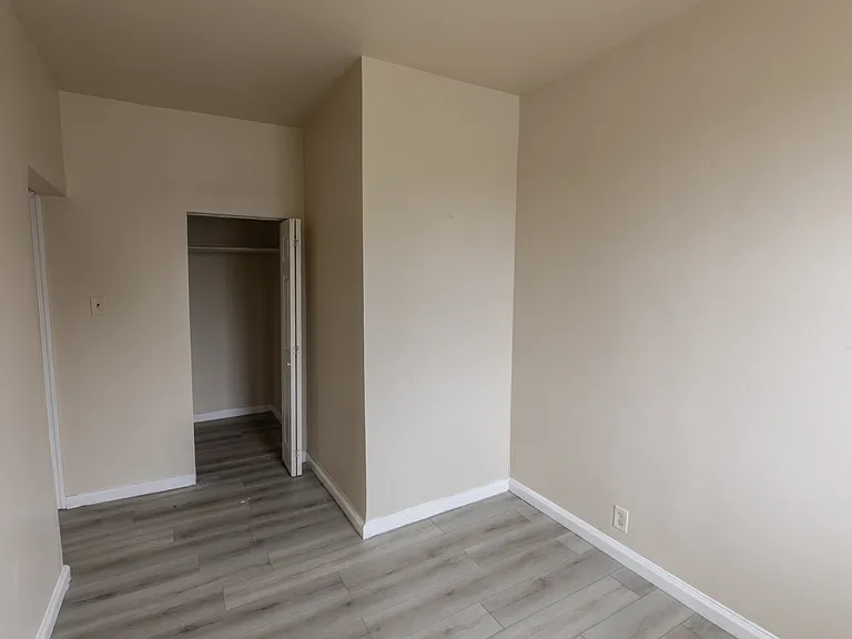 154 Taylor St — Photo 8