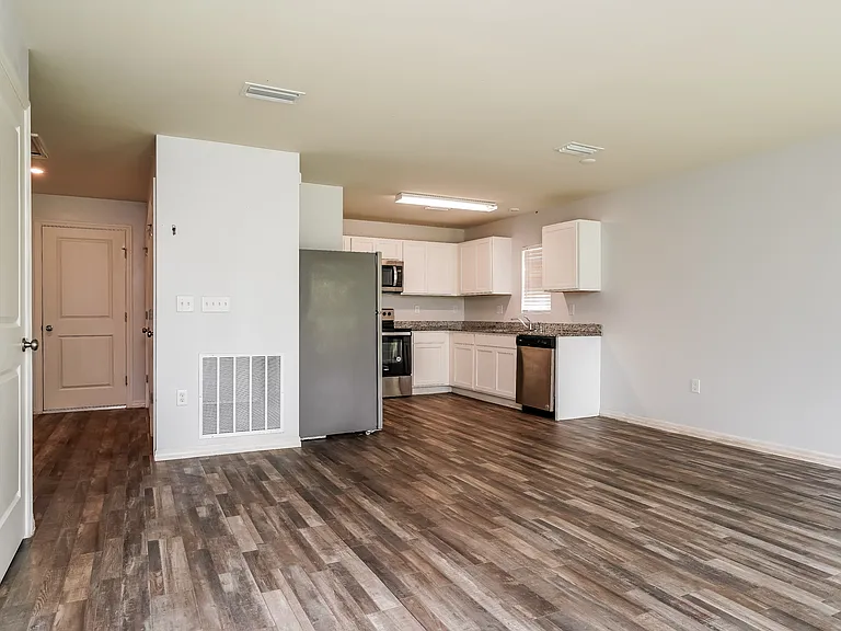 27329 Senator Dr — Photo 5