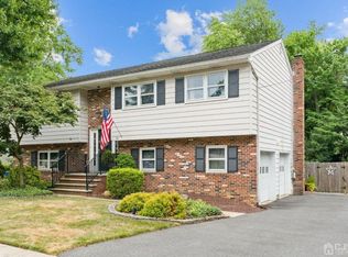 10 Renoux Dr, Milltown, NJ 08850
