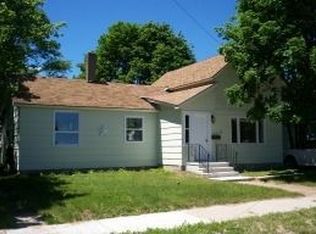 427 Alger Ave, Manistique, MI 49854