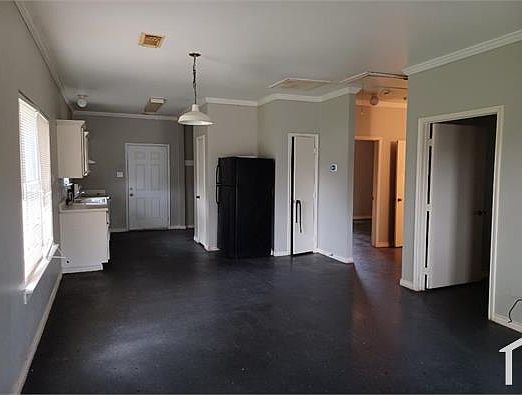 2nd image of 9819 Alcanterra Dr
