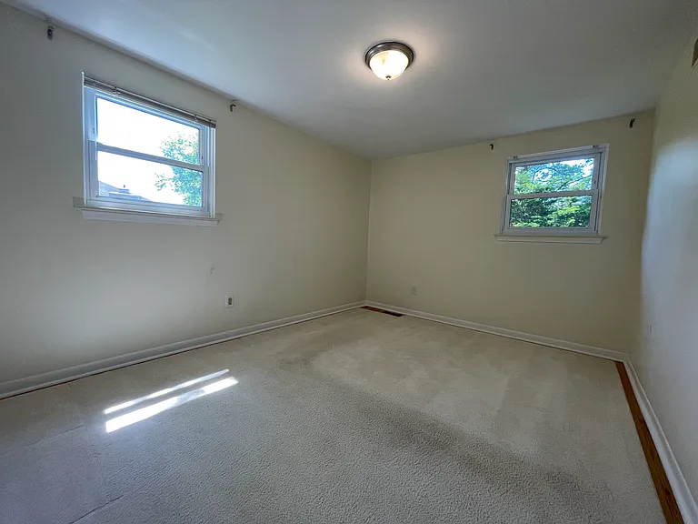 2366 Eaton Gate Rd — Photo 27