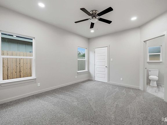 5th image of 60 E 17th St