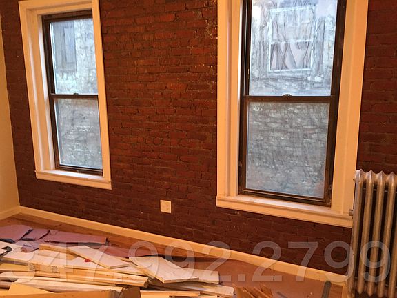 2nd image of 291 Crown St APT B5