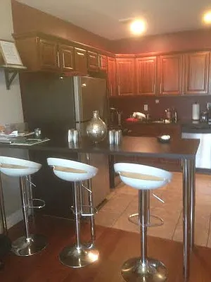 Rented by Gutnick Realty LLC | media 50