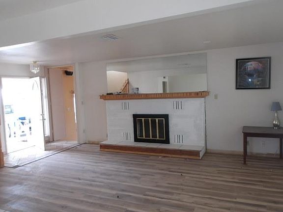 3rd image of 2323 Apache Ln