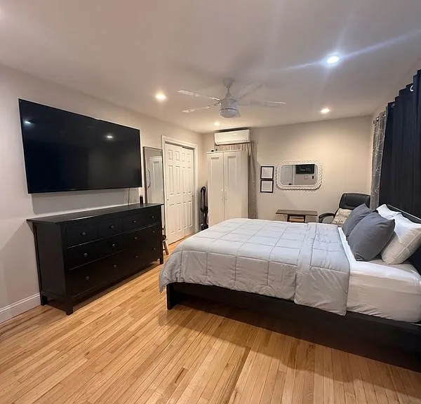 4177 Merrick Rd #2 — Photo 6