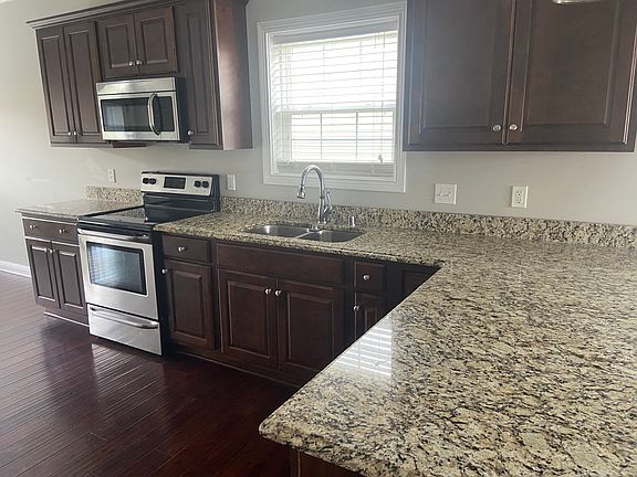 5th image of 505 Bridle Way