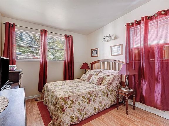 4th image of 7018 Hielo Dr